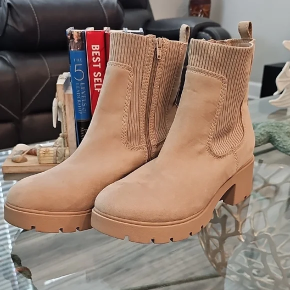 NWOT Tan Ankle Boots for Women 12 - Picture 1 of 5